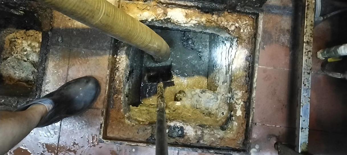 彭市镇污水池清理一般都有毒气，怎么预防中毒呢？
