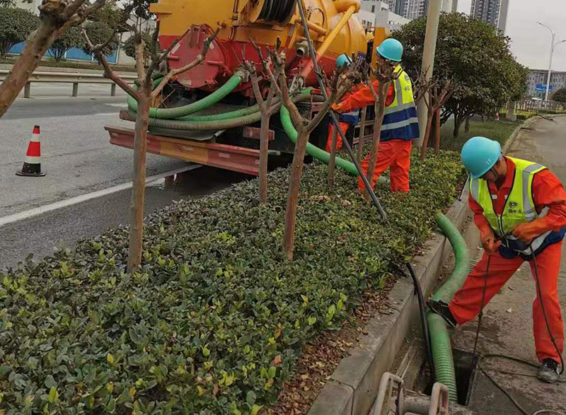 彭市镇市政管道清淤
